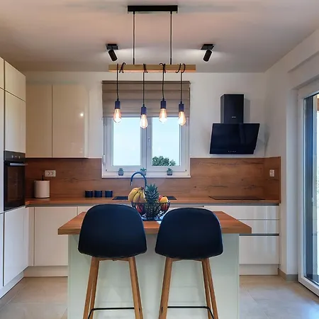 House With A Parking Space Valtura, - 22784 普拉